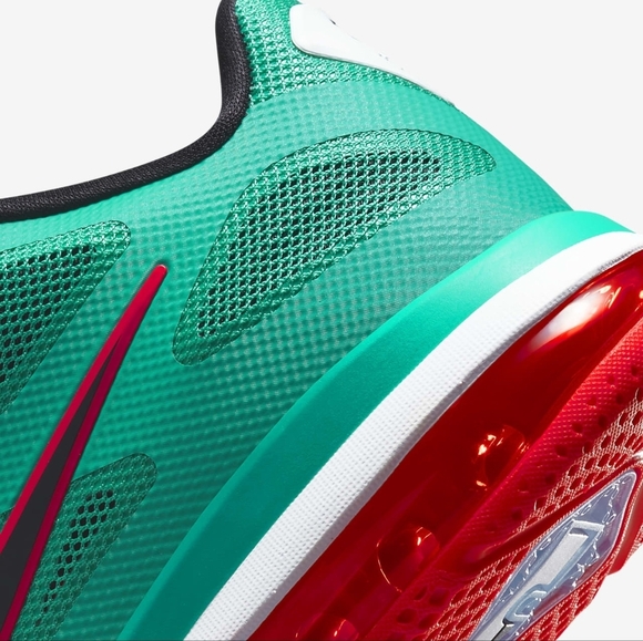 Nike Lebron 9 Low Reverse Liverpool Men's Green Sneakers New Size 7 - Picture 7 of 11